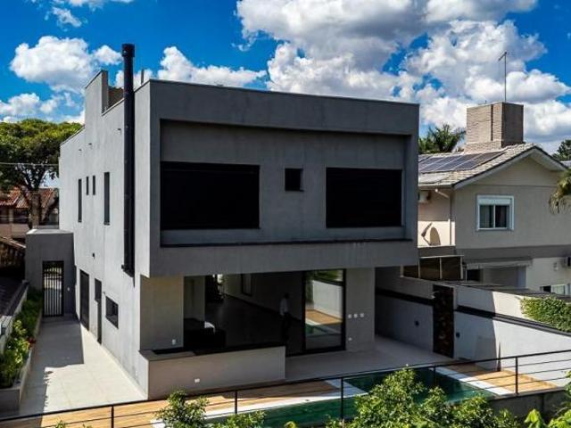 Casa no condomínio São Paulo II para venda com 5 quartos, sendo 5 suítes, 336m²