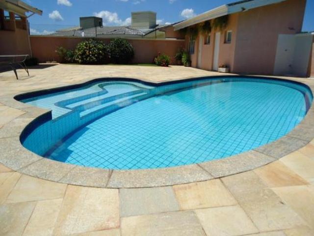 CASA NO CONDOMÍNIO SHAMBALA ATIBAIA SP SÃO 4 SUÍTES, PISCINA, ÁREA GOURMET