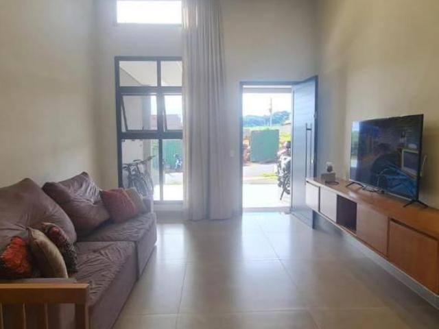Casa no condomínio QUINTA DA MATA II para venda com 4 quartos, sendo 4 suítes, 180m²