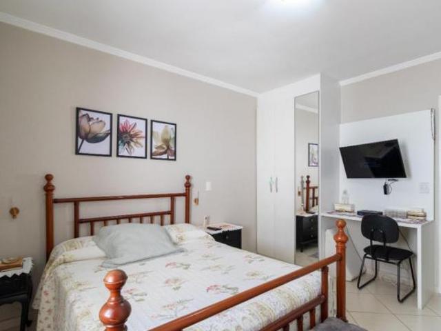 Casa no condomínio Residencial Recanto dos Pássaros para venda com 3 quartos, sendo 3 suítes, 220m²