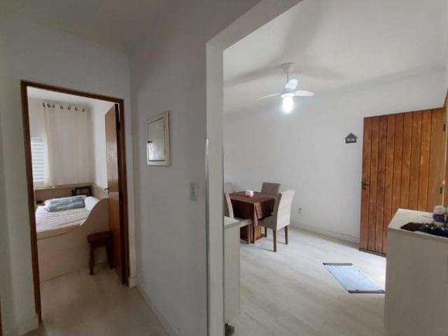 Casa no condomínio Villa das Palmeiras para venda com 2 quartos, sendo 1 suíte, 65m²