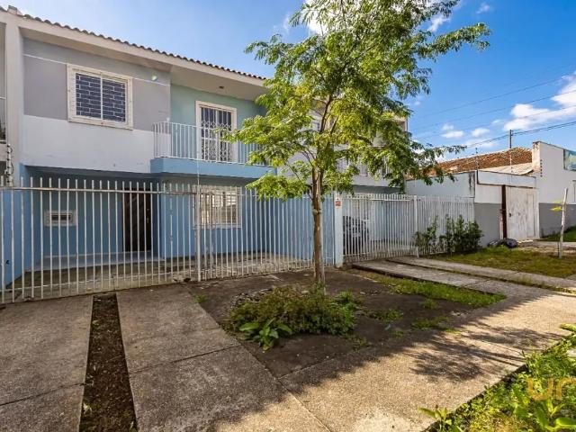 Casa no Fanny de 480 m² com 3 quartos