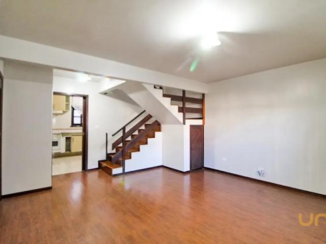 Casa no Guabirotuba de 140 m² com 3 quartos