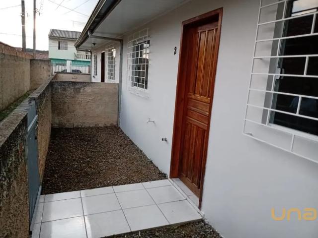 Casa no Guaraituba de 60 m² com 2 quartos