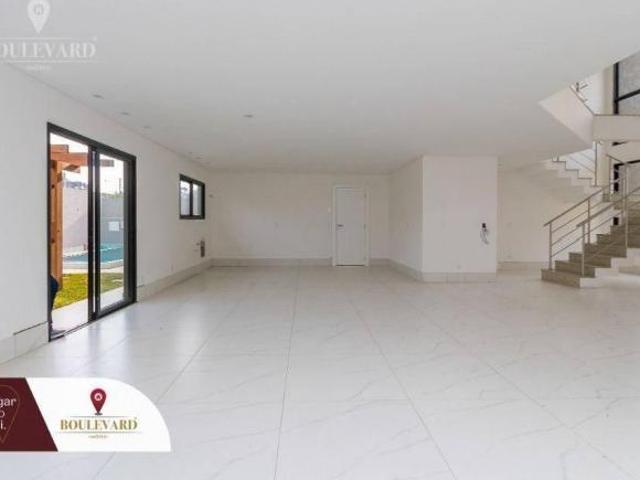 Casa no Green Garden com 4 suítes à venda, 318 m² por R$ 2.500.000 Curitiba/PR