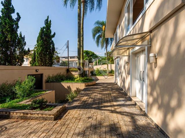 Casa no Jardim Guedala com 470 m2
