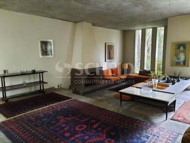 Casa no Jardim Guedala com 5 quartos 3 suítes com 4 vagas de garagem