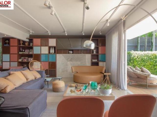 CASA NO JARDIM GUEDALA Fácil acesso para o bairro ou Faria Lima e Marginal. Linda vista e total tra