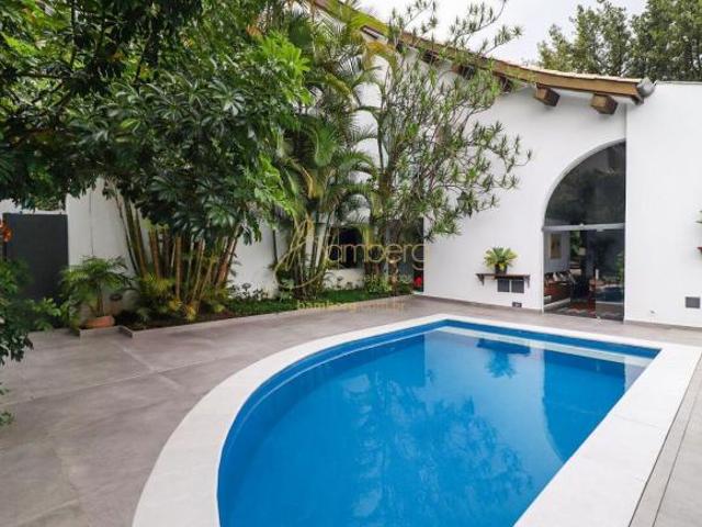 Casa no Jardim Leonor com 3 suítes e 5 vagas