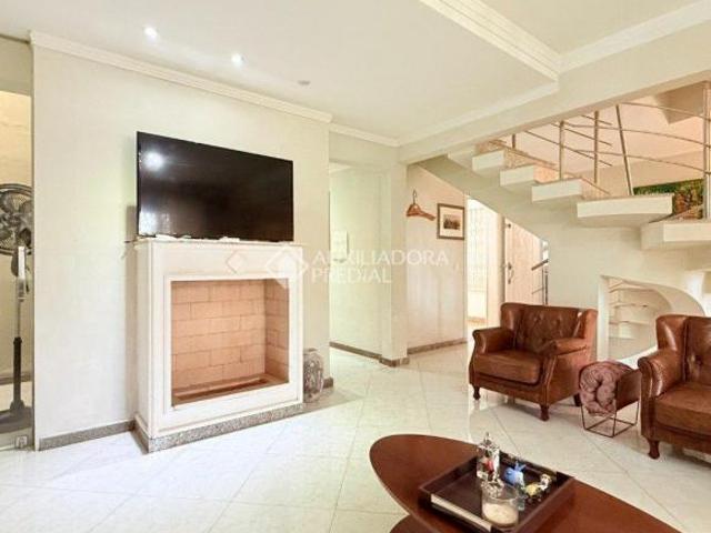 Casa no Jardim Lindóia com 325,50m²