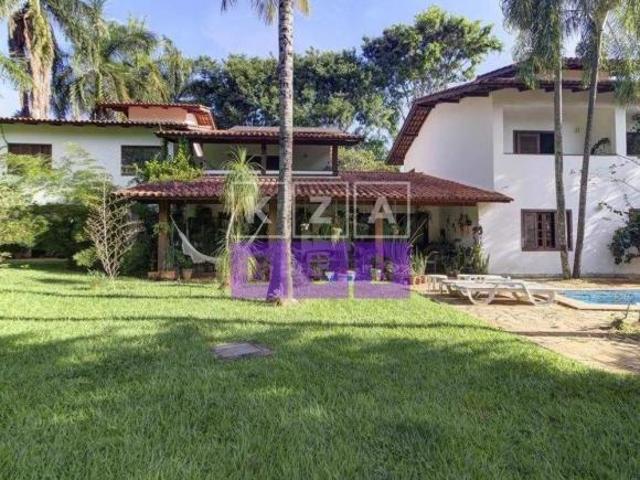 Casa no Lago Sul! QI 28 com 5 quartos