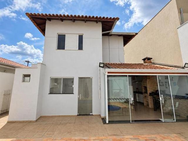 Casa no Parque Franville por R$ 1.060.000,00