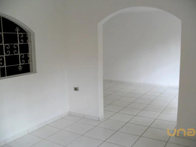 Casa no Pilarzinho de 191.4 m² com 3 quartos