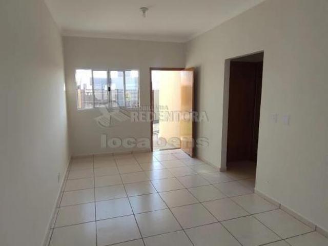 Casa no Residencial Di Napoli com 2 dormitórios sendo 1 tipo apartamento