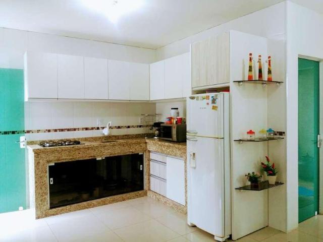 CASA NO RIBEIRÃO DA ILHA