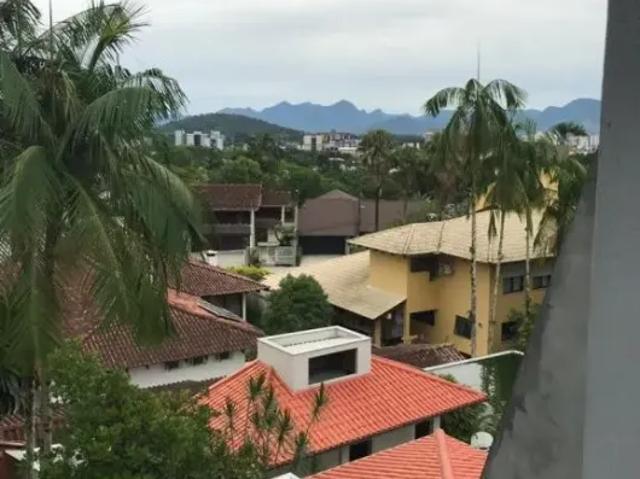 Casa no saguaçú com 5 quartos para venda, 300 m²