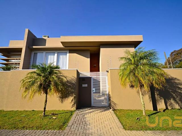 Casa no Santa Felicidade de 590 m² com 5 quartos