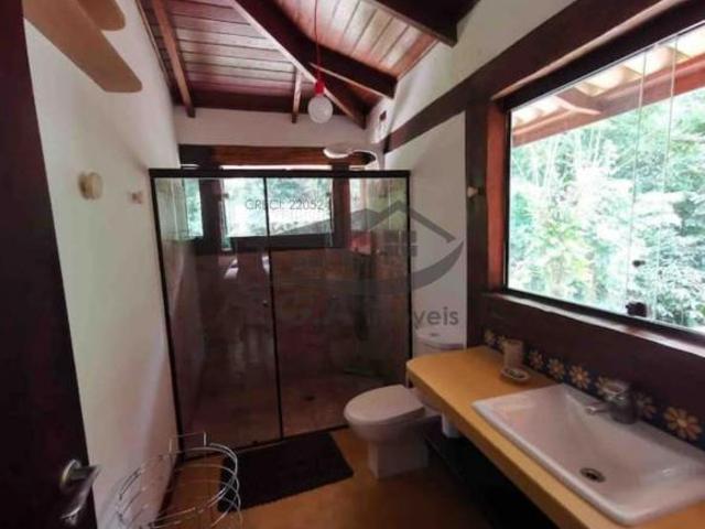 Casa no sertão da Barra do Una no meio da mata