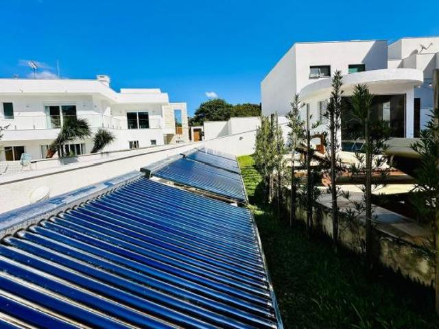 Casa no Westside III, Piscina e 700 m² de Terreno