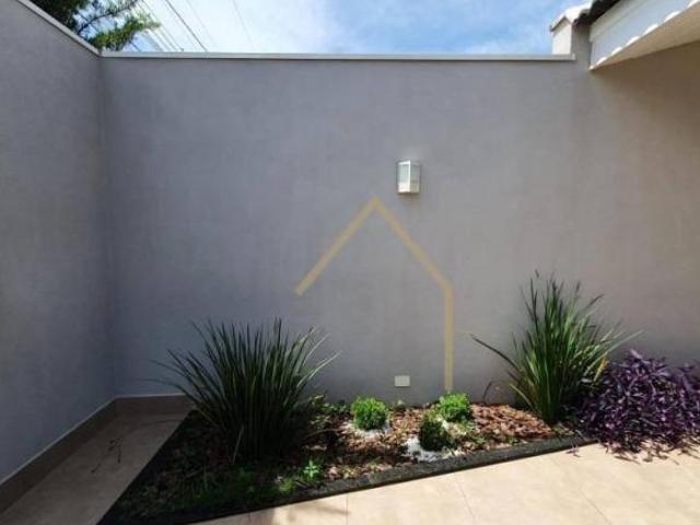 CASA NO WERNER PLAAS COM 4 SUITES E PISCINA LOCALIZAÇÃO PRIVILEGIADA!