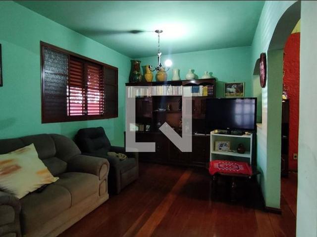 Casa, Nossa Sra. do Carmo, 6 Quartos, 250 m2 Contagem