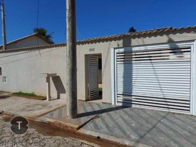 Casa nova 3 dormitórios com piscina a 200 metros da praia à venda em Itanhaém, São Paulo, Bairro