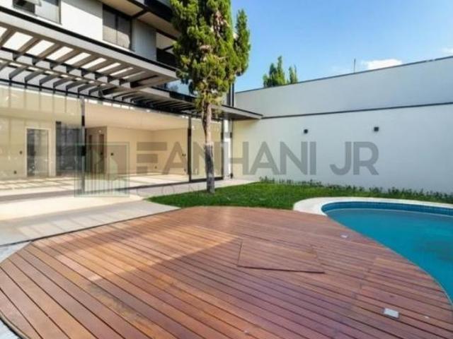 Casa nova com elevador e piscina Jardim Paulista: 4 quartos, 4 suítes, 4 salas, 7 banheiros, 4 vagas