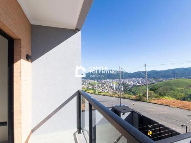 Casa nova com linda vista