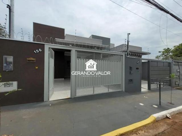 Casa Nova com quintal 200 metros da Mascarenhas de Moraes