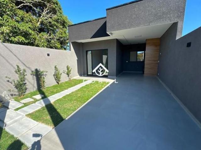 Casa nova com 3 quartos na faixa mar