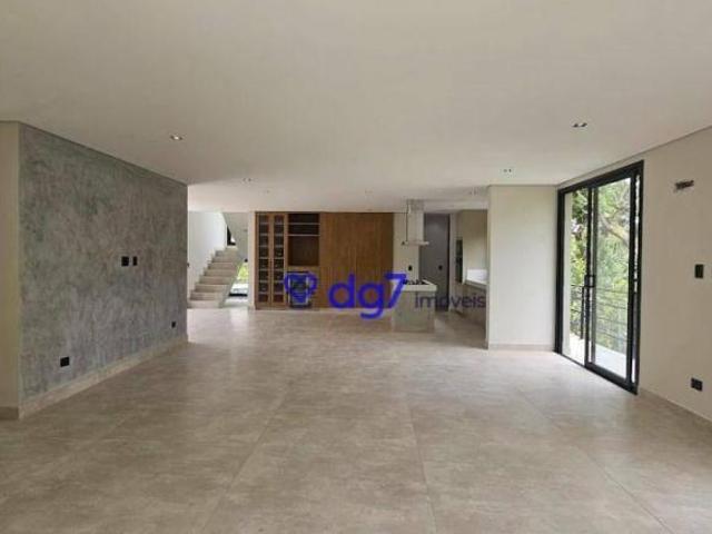 Casa nova condomínio Jardim das Paineiras 4 suítes e 3 vagas