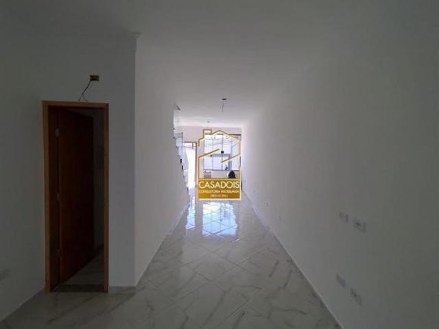 Casa Nova à Venda com 3 Quartos, 2 Vagas e Quintal no Bosque da Saúde SP, próx