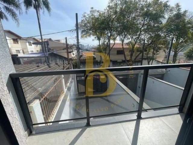 Casa nova á venda de 140m², com 3 dormitórios, piscina e área gourmet