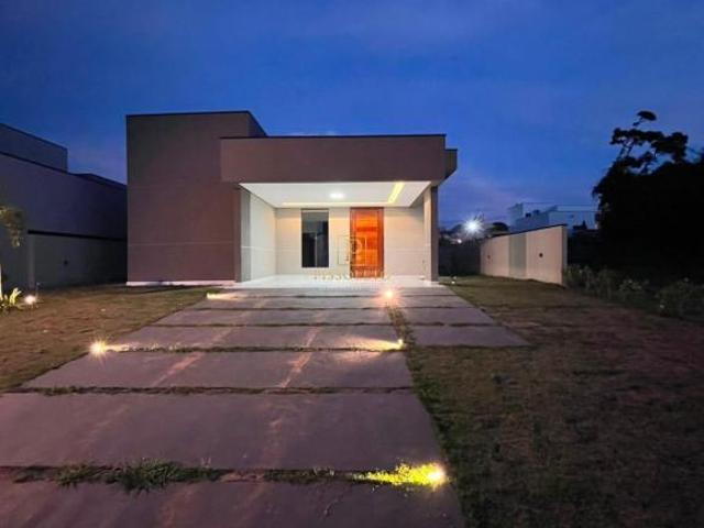 Casa Nova à Venda no Ninho Verde II | 3 Dormitórios | Piscina | Pé Direito Alto