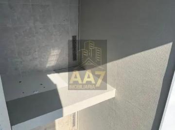 Casa nova bem localizada