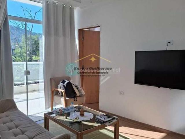 Casa Nova de 250m² em Santo Antônio do Pinhal com Privacidade