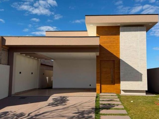 Casa nova e moderna à venda na Vila Suíça