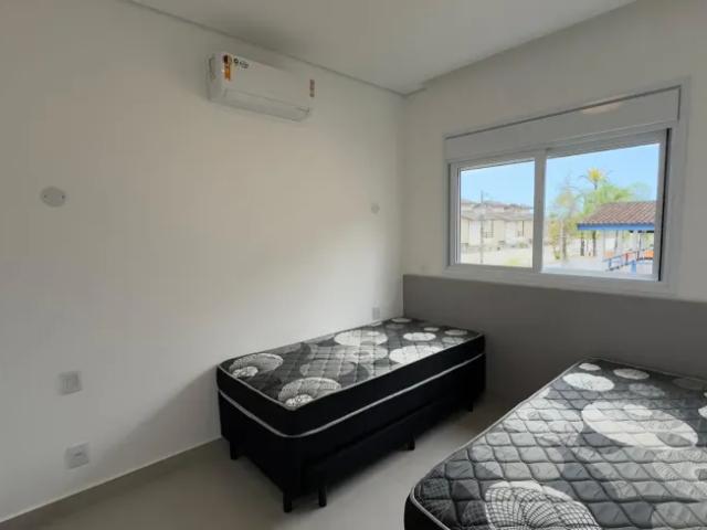 Casa nova e moderna em Juquehy Com 3 suites