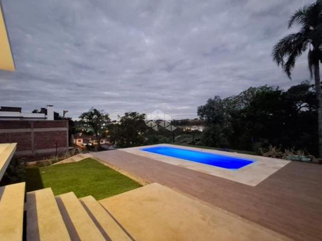 Casa nova em Condomínio Fechado