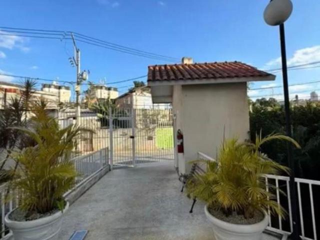 Casa nova em condomínio/Barueri próx. Parque da Juventude