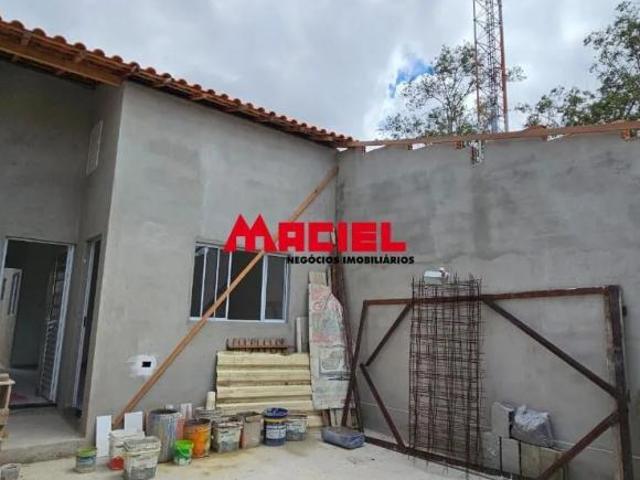 Casa Nova em construção no bairro Altos do Bosque venha conferir!