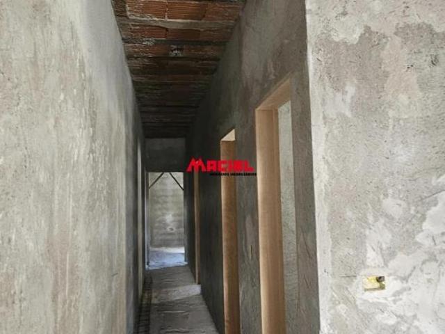 Casa nova no Bosque dos Eucaliptos em rua sem saida