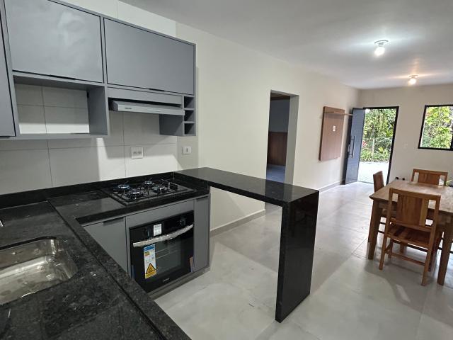 Casa nova no Bairro de Camburi, São Sebastião