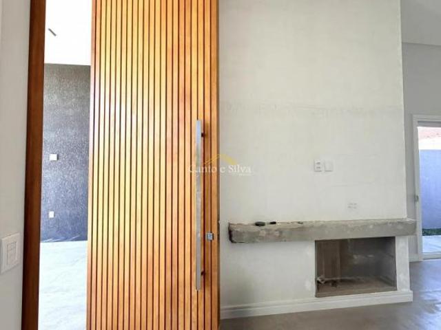 Casa nova na Praia de Atlântida Sul
