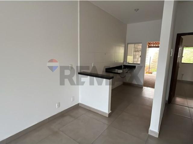 CASA NOVA PARA ALUGAR NO BAIRRO SANTO ANTÔNIO 2 QUARTOS, GARAGEM PARA 2 CARROS E ÁREA EXTERNA