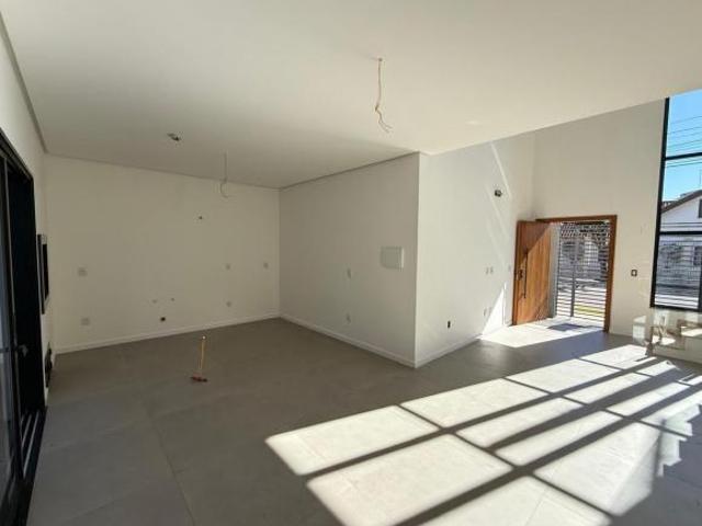 Casa nova pronta para morar em Canoas