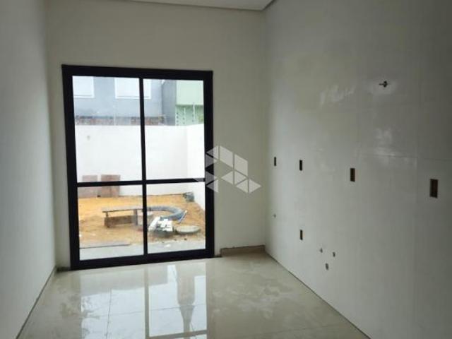 CASA NOVA TÉRREA 2 DORMITÓRIOS COM SUÍTE E PÁTIO