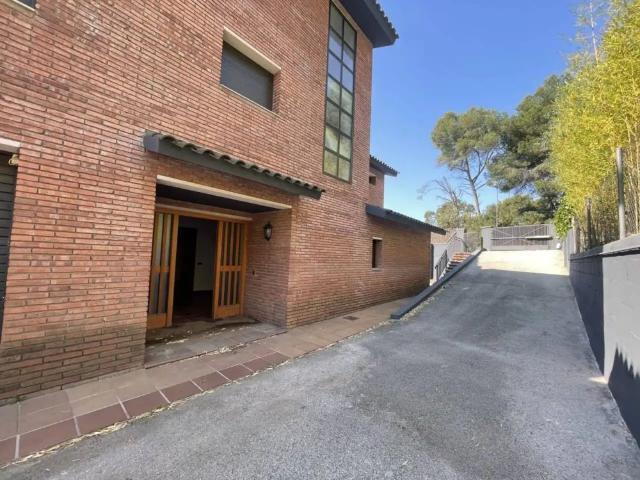 Casa o chalet de alquiler en Matadepera, Barcelona