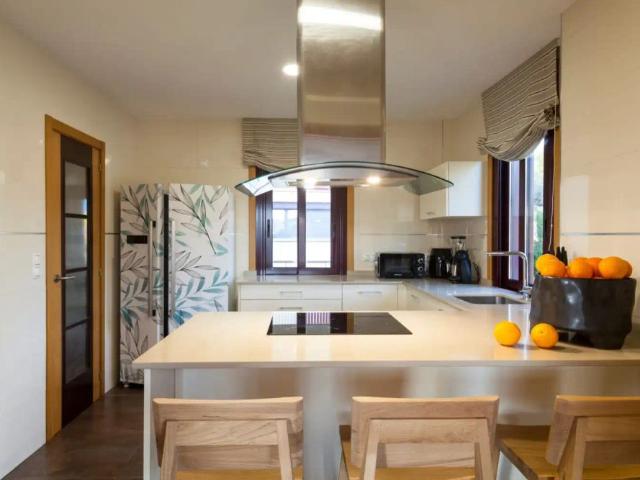 Casa o chalet de alquiler en Meaño, Pontevedra