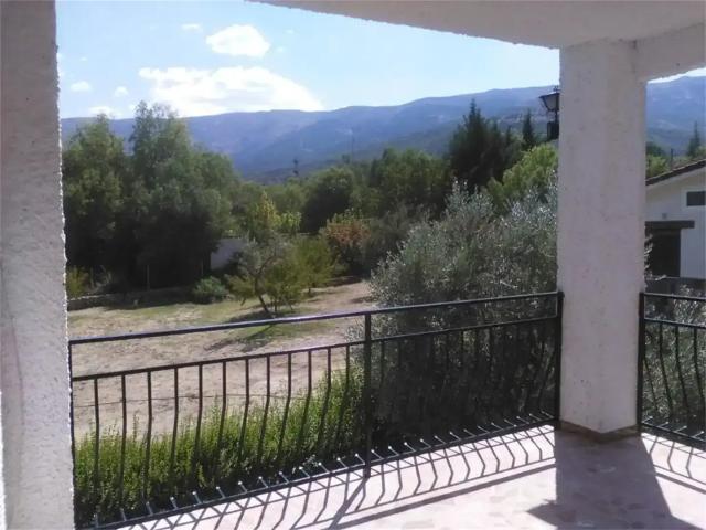 Casa o chalet de alquiler en Navaluenga, Ávila